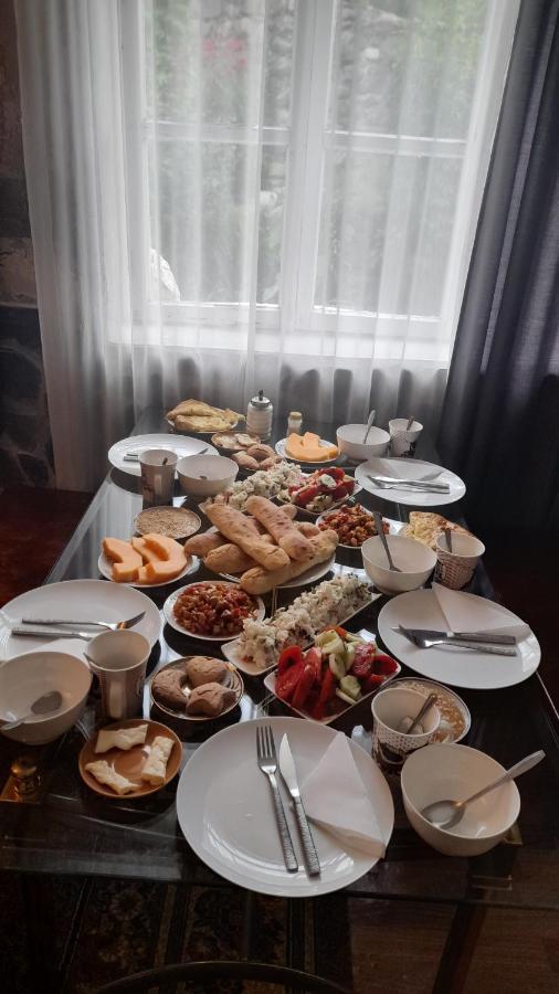Guesthouse Of Irina Chvabiani Zewnętrze zdjęcie