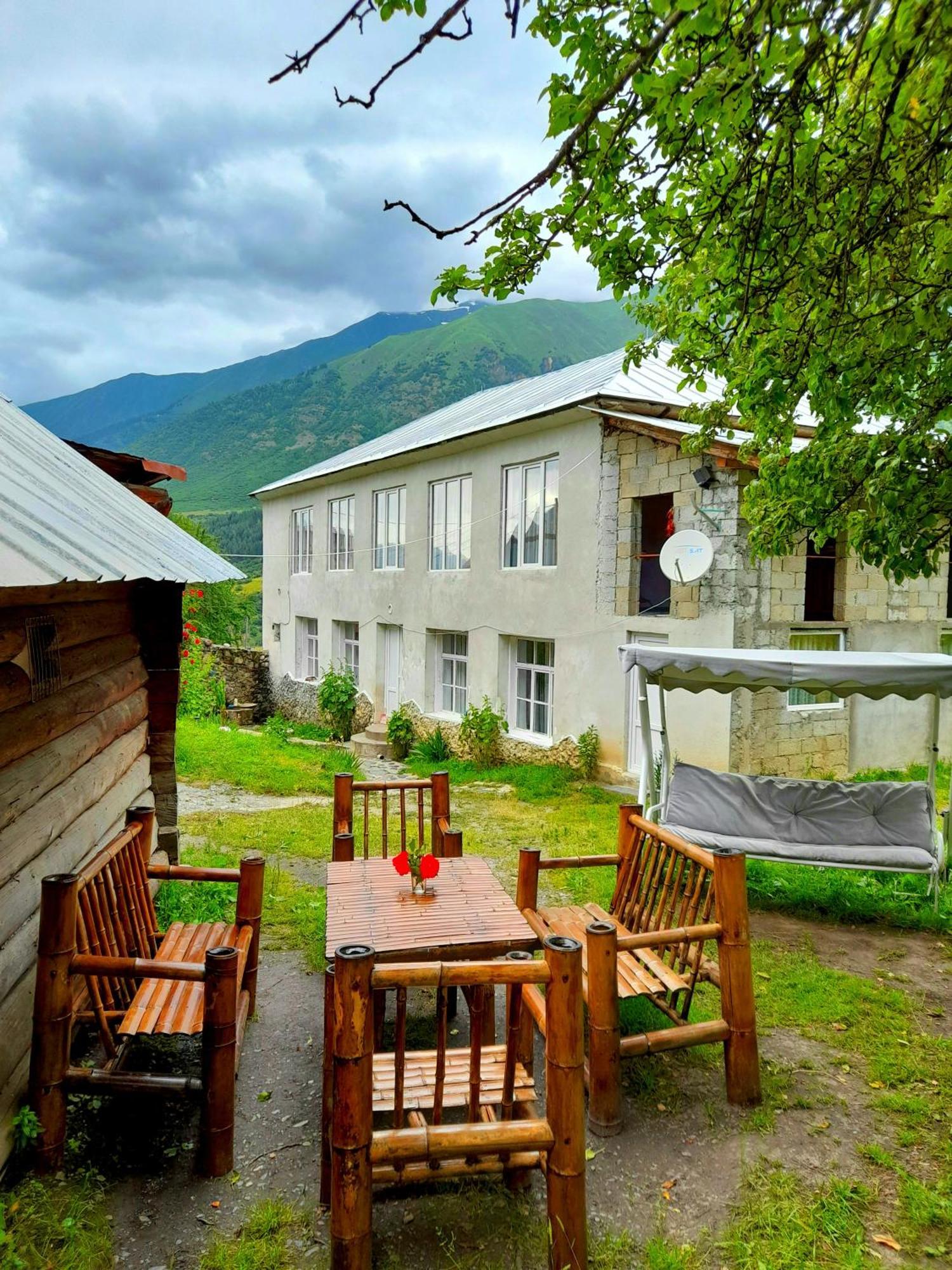 Guesthouse Of Irina Chvabiani Zewnętrze zdjęcie